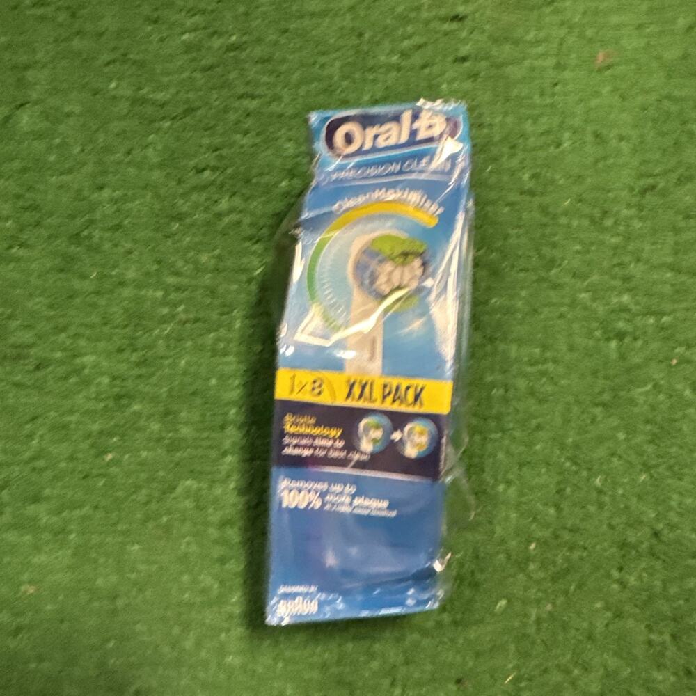 NEW Oral B Precision Clean Replacement Electric Toothbrush Heads Pack of 8